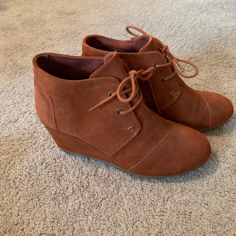 TOMS Suede Wedges